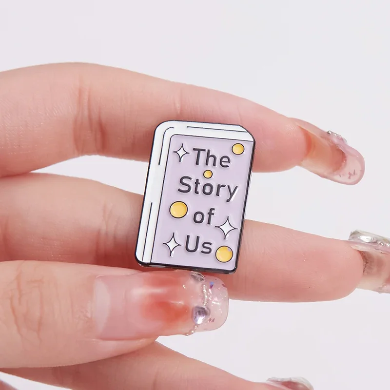 The Story of US Enamel Pins 80's Hip-Hop Punk แฟชั่นกีตาร์แว่นกันแดด Moon เข็มกลัดปกเสื้อป้ายปกเสื้อกระเป๋าเป้สะพายหลังเครื่องประดับของขวัญ