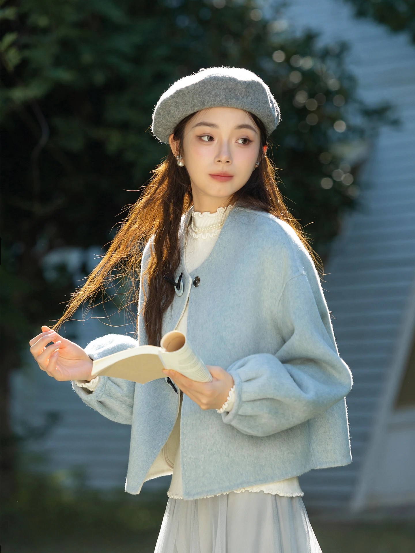 

Blue Woolen ort Coat Women's 2025 New Winter High-End Feeling Small Size Tweed Coat Simple Color Left Bank Blue Woolen Coat