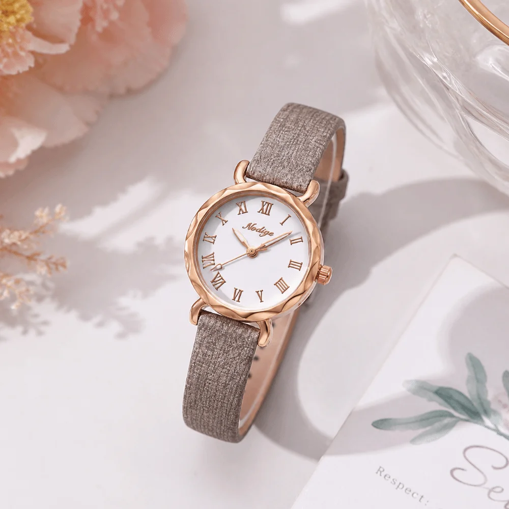 Fashion Leather Strap Watches for Women Water Resistant Precise Quartz Watch Minimalist Circular Wrist Watches Female Gifts
