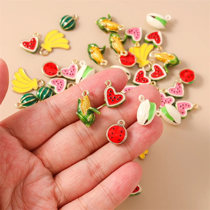 5 Stück Niedliche 3D Emaille Lebensmittel-Anhänger (Banane, Wassermelone, Mais) für Schmuckherstellung, Halsketten, Ohrringe, DIY-Bastelzubehör – Detail 2