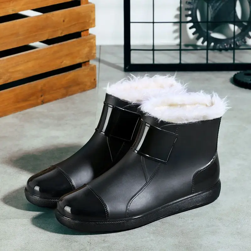 

Короткие кухонные резиновые сапоги шеф-повара для мужчин, сращивание, кулинарные галоши, городские новые дизайнерские подростковые рабочие оригинальные мужские туфли в продаже грязи