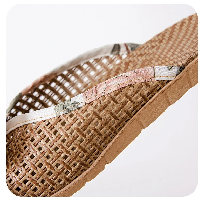 Rattan-Hausschuhe mit Fliege – niedliche Hausschuhe im koreanischen Stil, rutschfeste, atmungsaktive Innensandalen mit weicher Sohle für den Sommer – Detail 4