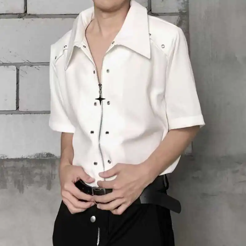 

Summer Men's Shirt Pad Shoulder Short Sleeve Metal Buckle Design Casual Stylish Loose Fit Youth Popular Daily Wear Non-iron