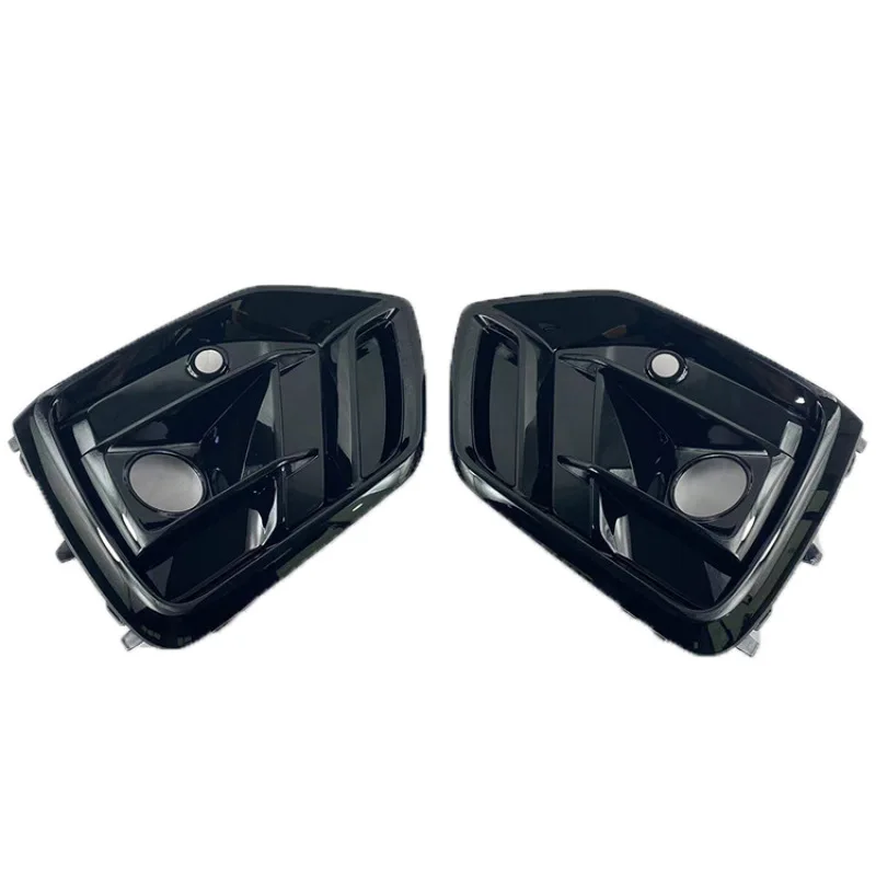 For 2021-2022 Audi Q5L Modified Regular Model with Black Perforated Fog Light Frame