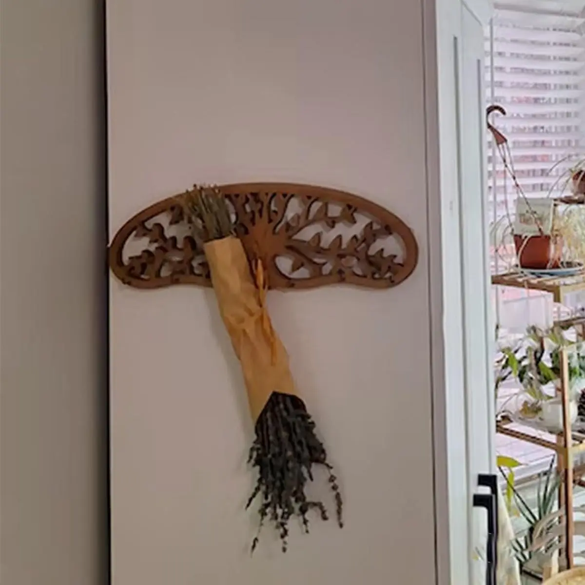 Wall Mounted Wooden Dried Flower Holder - Rustic Boho Hanging Display Shelf for Home Decor, Indoor Herb Drying Rack