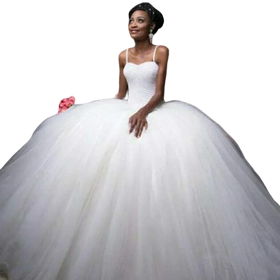 カスタムメイドのスパゲッティネックライン、スイートハートネック、パールビーズ刺繍、アフリカのウェディングドレス、スイープパフボールガウン、ガーデンブライダルガウン