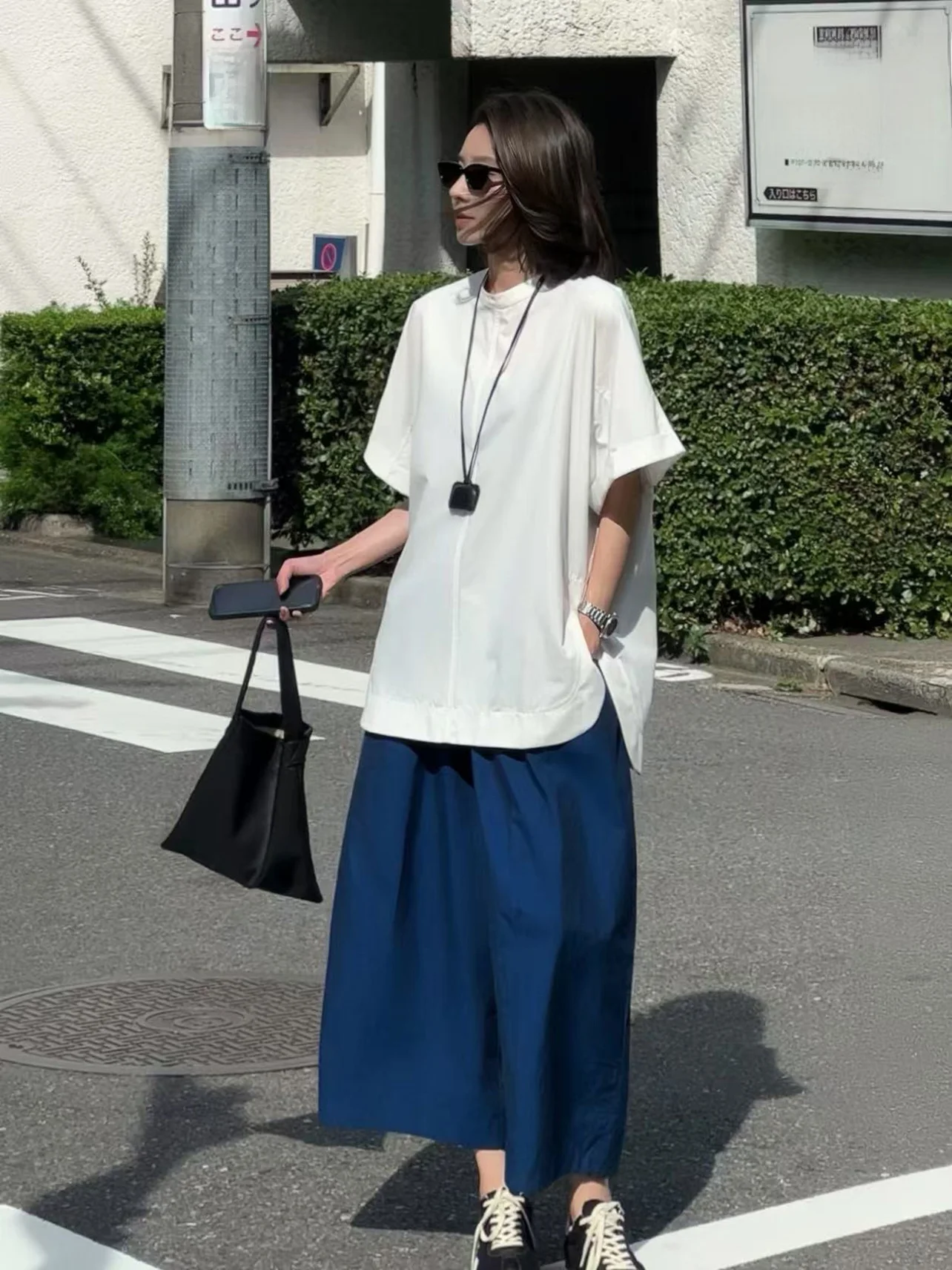 

New round Ne irt Hemline Cotton Blend Loose Fit Women's Casual irt Breathable Comfortable ort Sve White irt