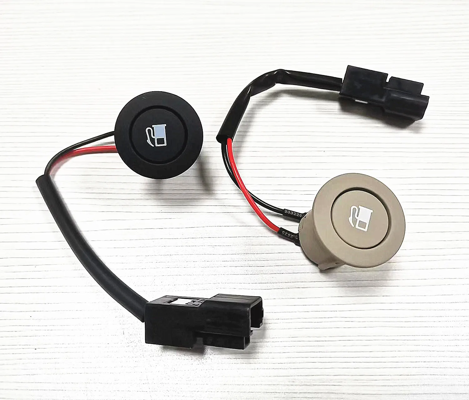 

New Genuine Fuel Tank Cap Switch Button 935552P000VA 935552P000J7 93555-2P000VA 93555-2P000J7 For Kia Sorento