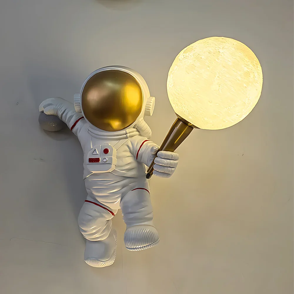 Dekorasi rumah lampu dinding astronot, aksesori kreatif lampu Modern sederhana kamar tidur ornamen gantung perlengkapan pencahayaan Resin