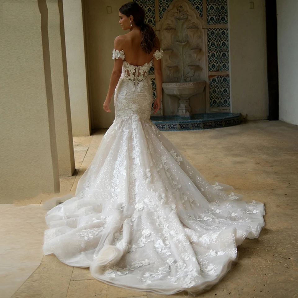 매력적인 스위트하트 오프숄더 스팽글 웨딩드레스 2025 머메이드 플로어 길이 코트 트레인 튤 아플리케 브라이덜 가운