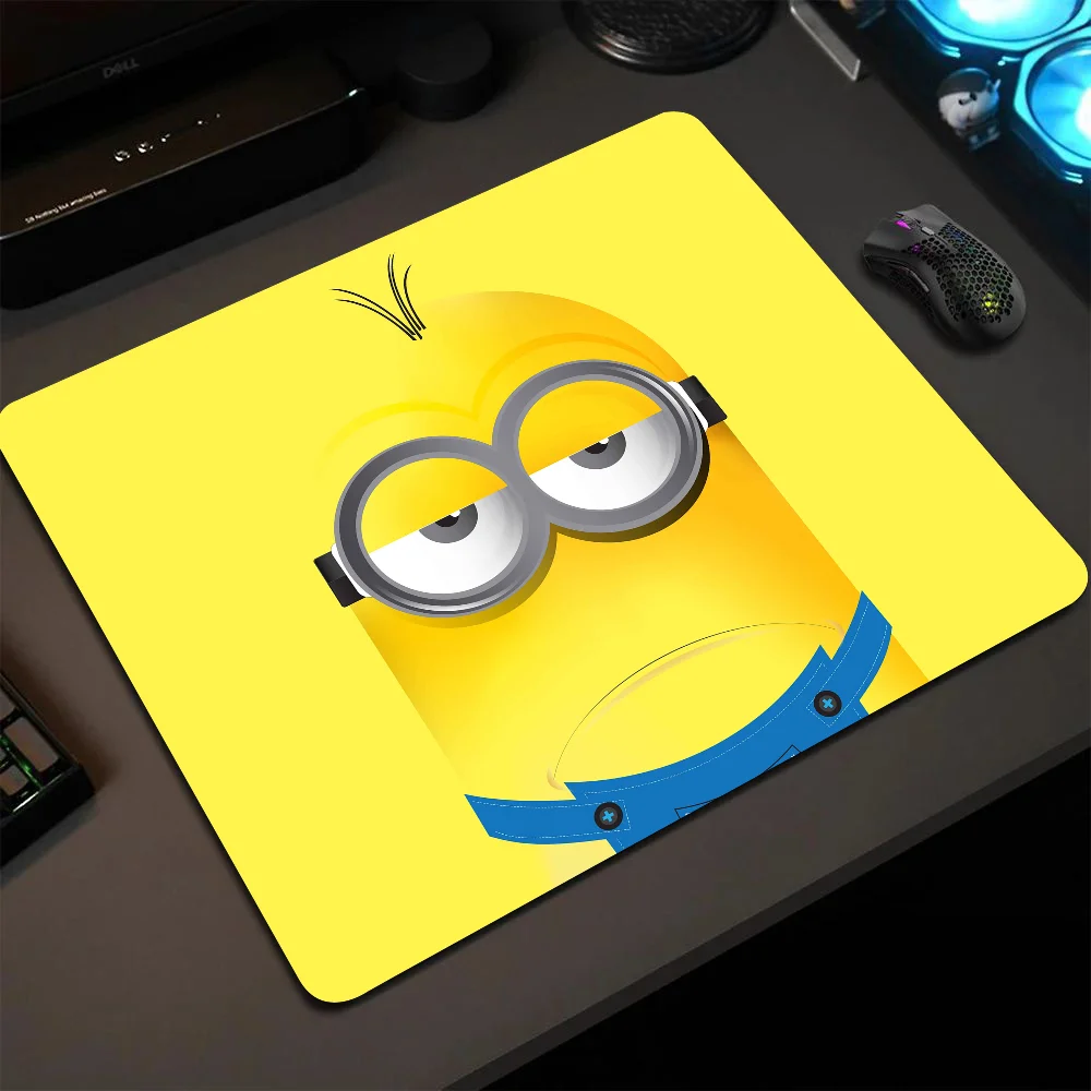 Cute Funny Cartoon M-Minions Mousepad Small LockEdge Mouse Pad For Gamers Computer Desk Pad Anti-slip Rubber