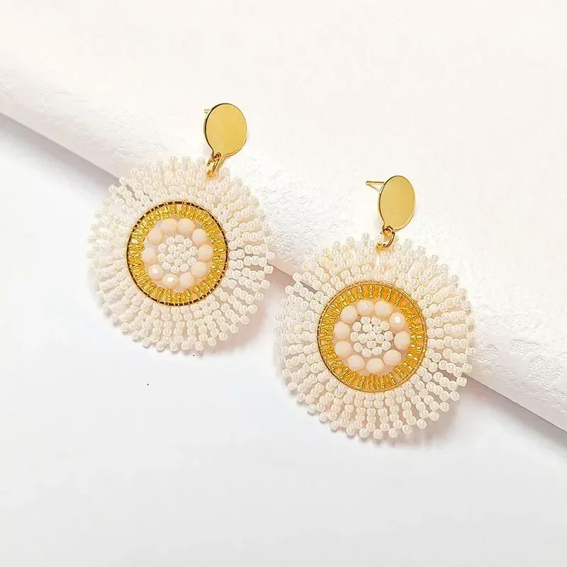 Bohemia Rice bead earrings Circle Off-white Crystal Hand weaving Alloy Retro Personality Exaggeration Beaded earrings Simplicity