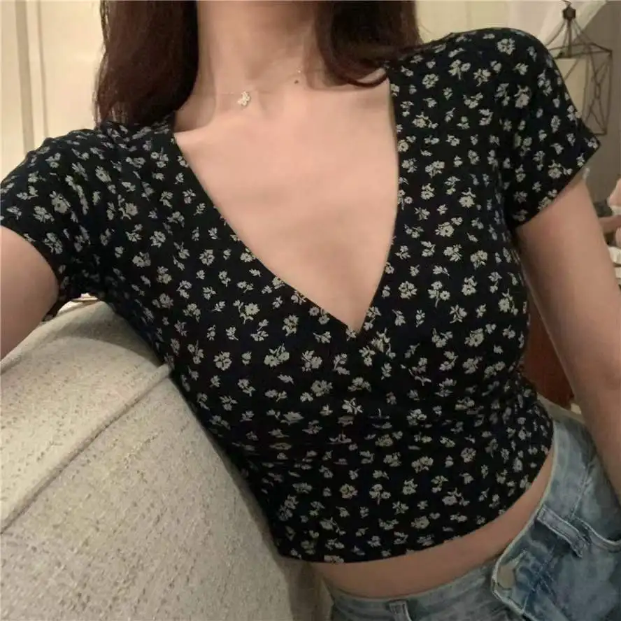 Vintage Floral Cross Crop Top T-shirt Women Cropped Slim Short Sleeve V-neck Sexy Summer Clothes Tee Shirt Femme Woman Tops