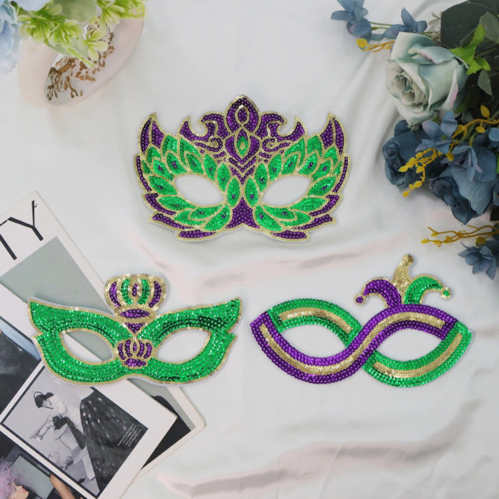 Nowa Trójkolorowa Maska z Cekinami na Pół Twarzy na Maskarady i Karnawały, Maska na Pół Twarzy na Imprezę Kostiumową, Maska na Bal Maskowy