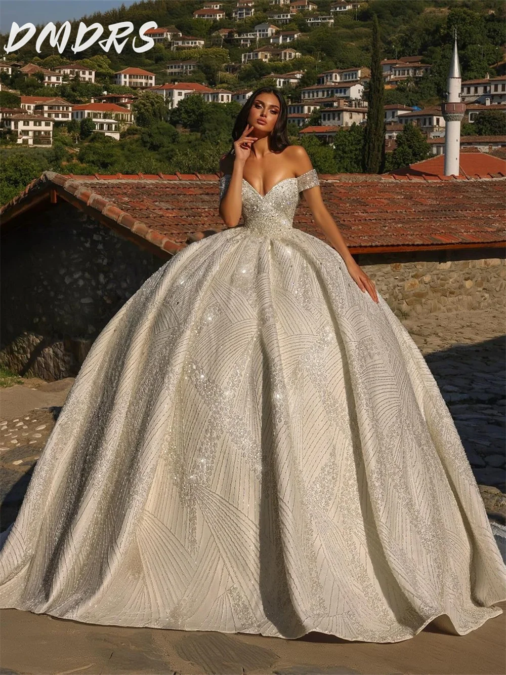 

Elegant Off Shoulder Wedding Dress 2025 Formal Strapless Sequined Bridal Gown Shiny Strapless Floor Length Ball Gown Customized