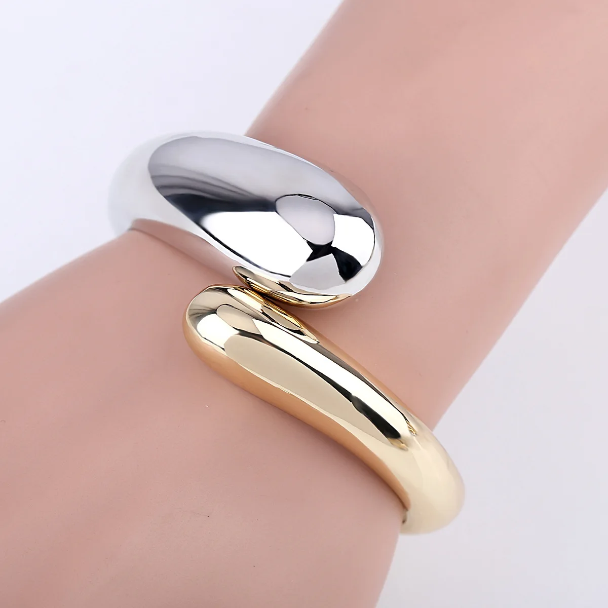 SHANGZHIHUA European and American Trend New Metal Geometric Design Open Bracelet for Women Fashion High Jewelry Accessories