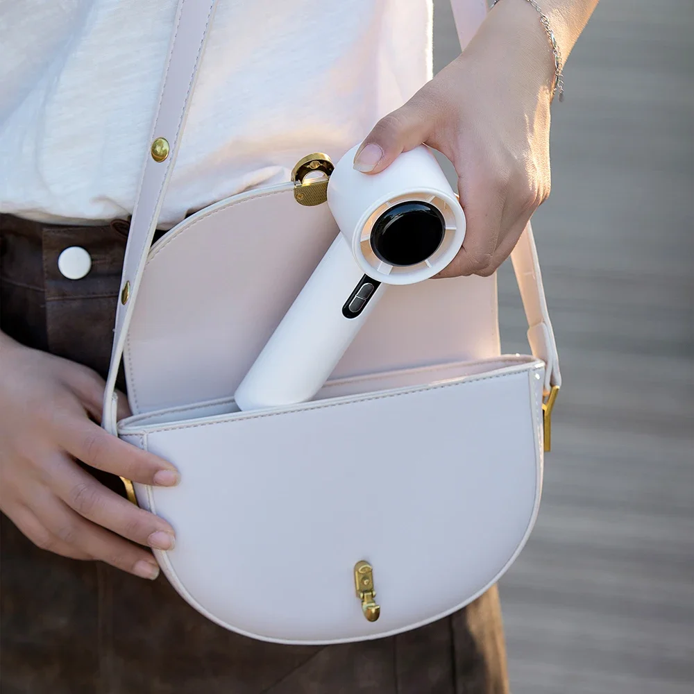 2025 جديد 3000 مللي أمبير قابلة للشحن 100 التروس عالية السرعة مروحة يدوية مكيف هواء متنقل مروحة صغيرة مع شاشة عرض LED