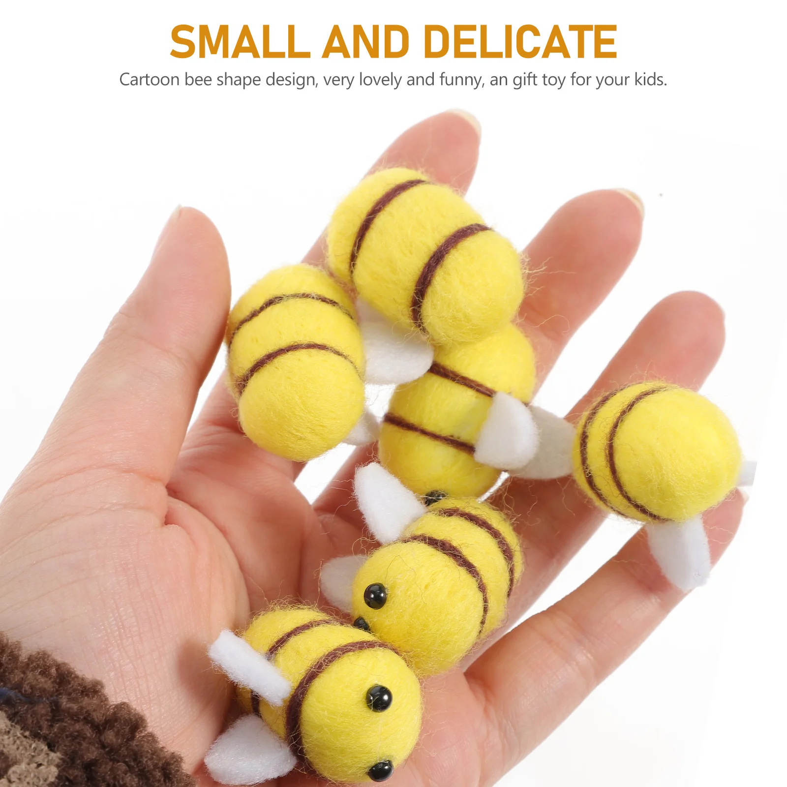 

12Pcs Wool Felt Bee Clothes Decor Lovely Cartoon Animal DIY Accessories Creative Headwear Ornaments for Sweater Hat Shoes DIY
