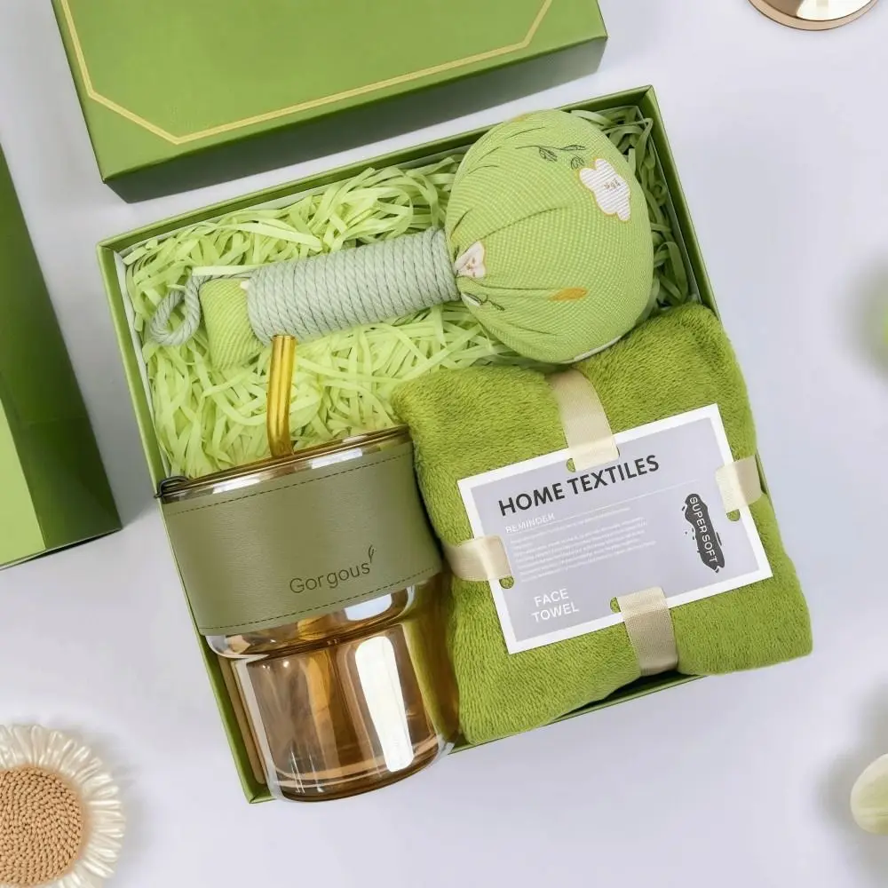 Set de Regalo 3 en 1 con Diseño Elegante: Ventilador, Toalla y Taza, Set de Regalo Práctico de Lujo con Bolsa de Papel y Caja de Regalo, Regalos Personalizados