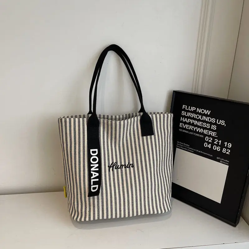 Large-capacity canvas bag, versatile striped shoulder bag, suitable for class, commuting, shopping, handbag and tote bag