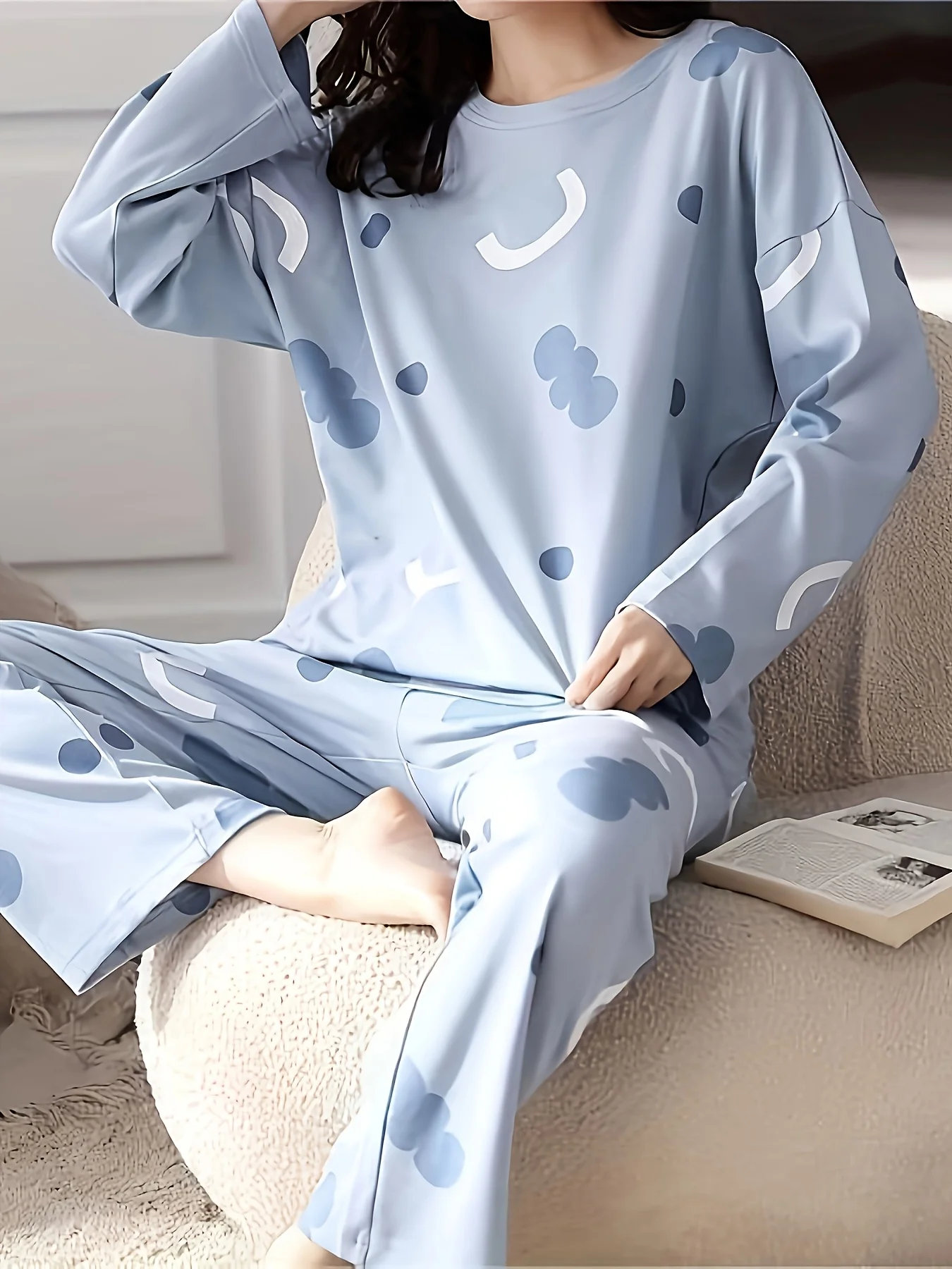 

Women's Long-Sleeve Autumn/Winter Pajama Set, Plus-Size and Loose-Fitting, Suitable for Wearing Outside。