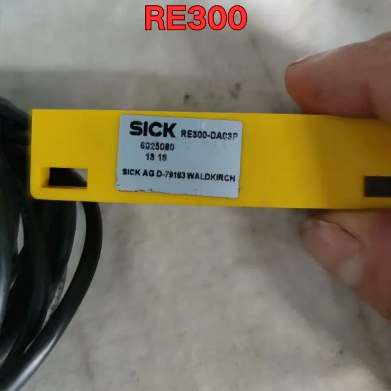 Second-hand SICK RE300-DA03P sensor function test is normal Latest Pricing for 2026