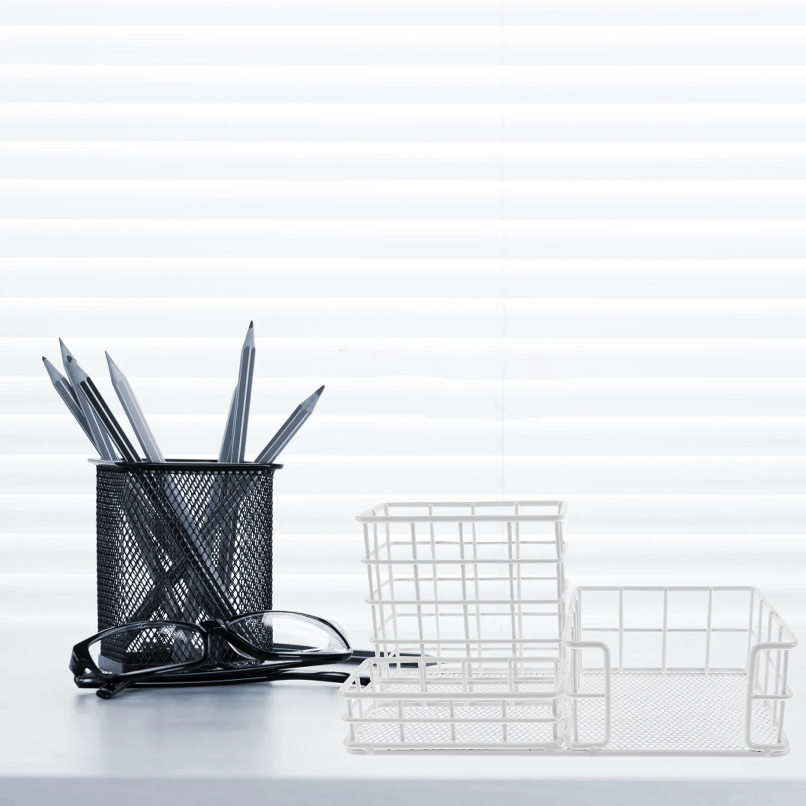 

Multi-Functional Desktop Storage Rack Iron Stationery Organizer Office Supply Holder Brush Container for Study