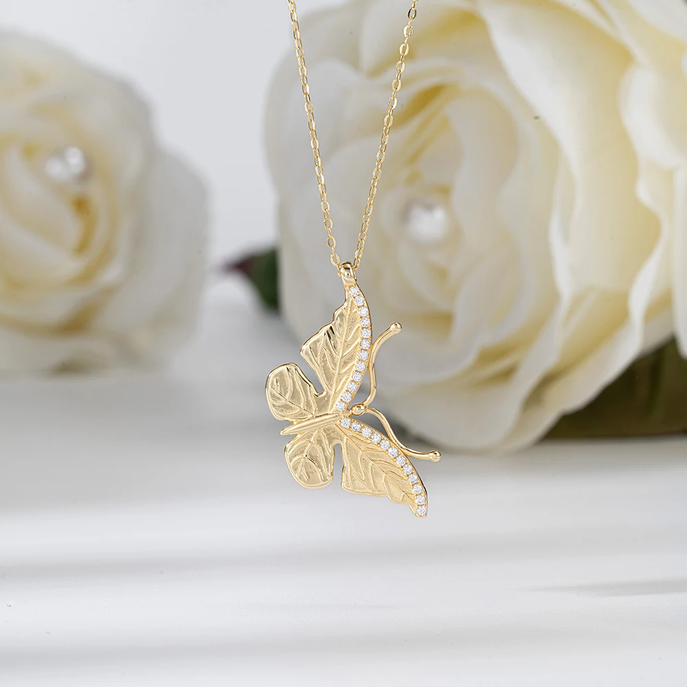 

KISS MANDY S925 Sterling Silver Butterfly Necklace Choker Pendent Zircon Butterfly Pendant Exquisite Sweater Chain Gifts SN342