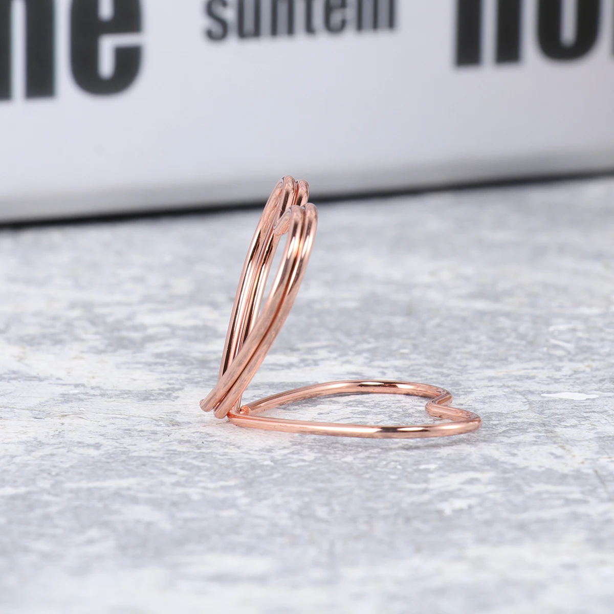 

20PCS Sturdy Memo Holder Paper Clips Desktop Accessories Silver Color Heart Shape Design Reusable Wedding Supplies Table Photo