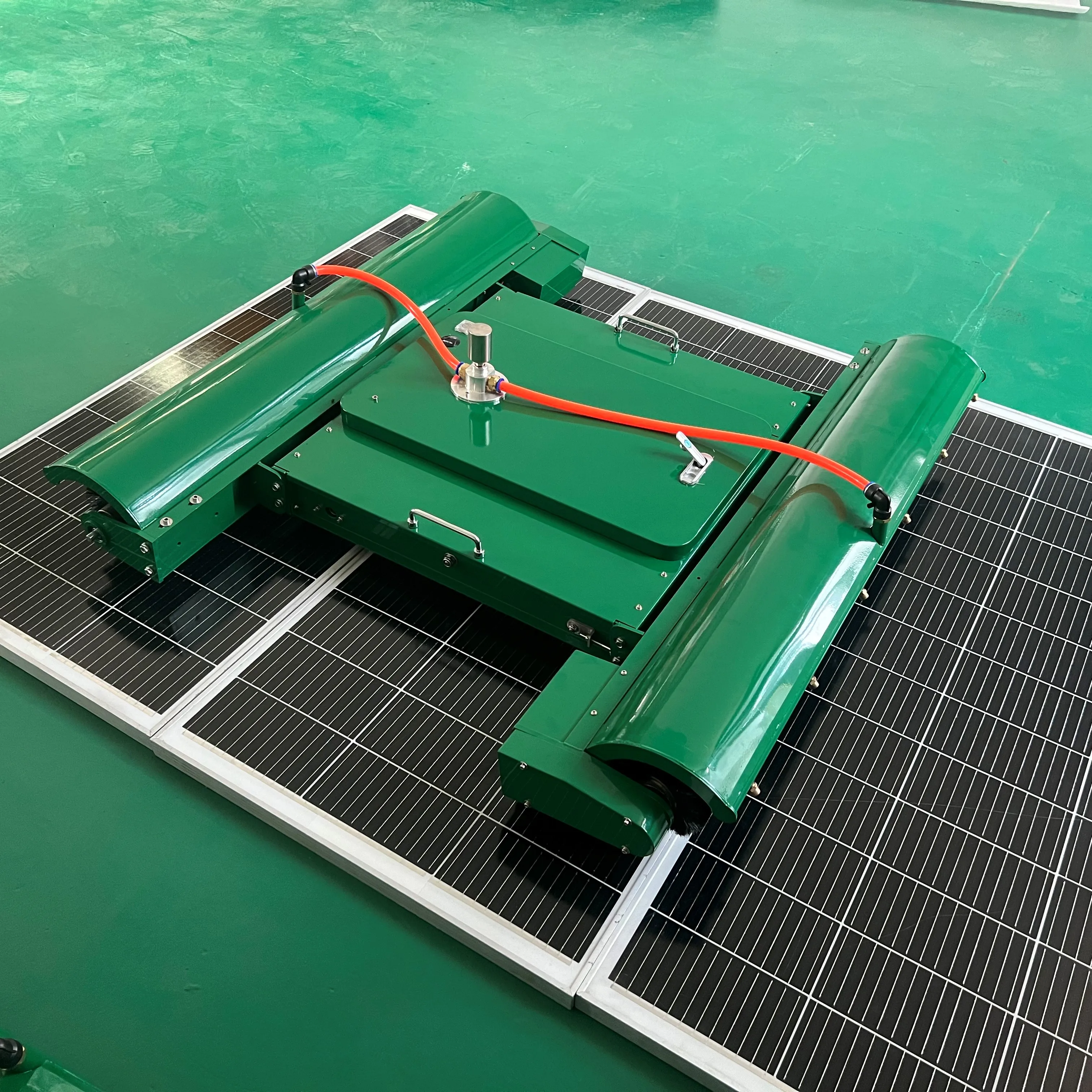 آلة تنظيف الألواح الشمسية متعددة الوظائف من Hongrun، آلة تنظيف الألواح الكهروضوئية للتحكم عن بعد #6