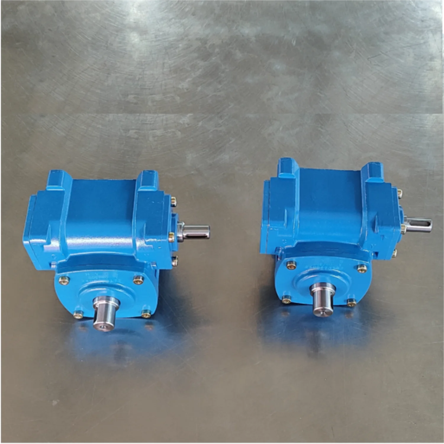 CHENYUE  Worm Gearbox Gear Reducer CY50E Input 14mm Output 20mm 90 Degree  Ratio 40:1 Right angle  No need to add oil