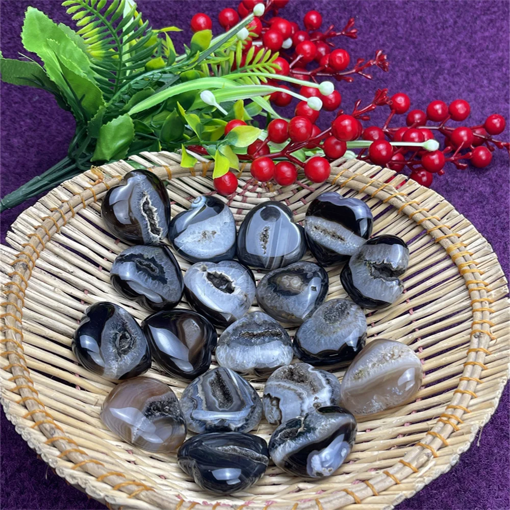 

1pc 100% Natural Black Onyx Heart Healing Reiki Polished Ore Specimen Office Furnishi Aquariumngs Garden Room Decor Witchcraft