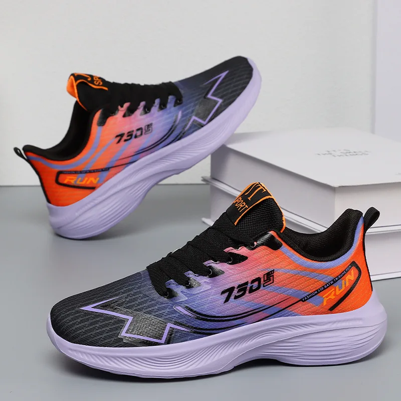 Chaussures de sport pour femmes au printemps, nouvelles chaussures de course en maille respirantes et confortables à la mode pour couples, chaussures de course marathon