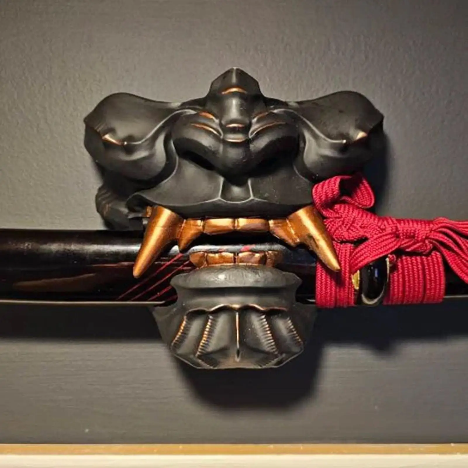 Katana-Ausstellungsständer: Künstlerischer Sammlerständer für Ausstellungshalle, Schlafzimmer, Geschäft und Wohnbereich