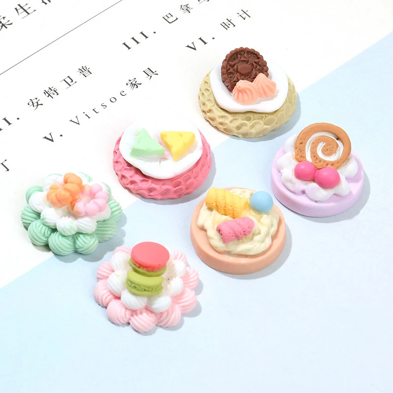 

5pcs Dollhouse Simulation Cake Model Dollhouse Kitchen Dessert Dolls House Food Decoration Pretend Play Toys