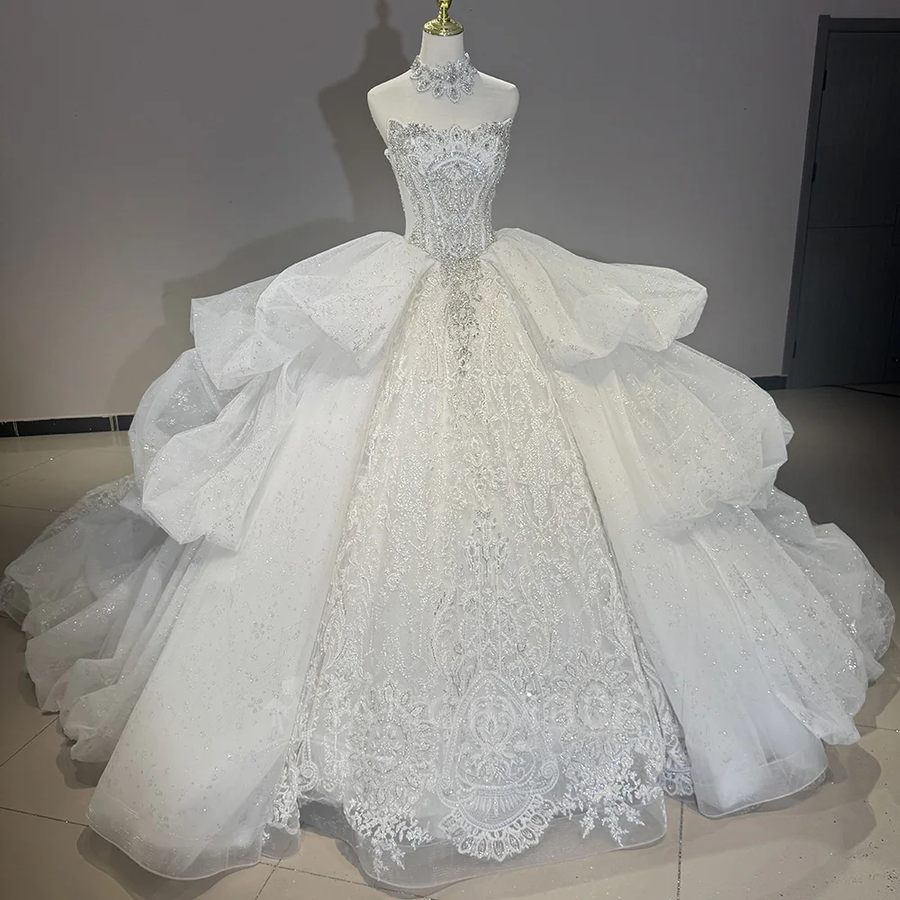 

Luxurious 2025 Princess Ball Gown Wedding Dresses Lace Tiered Bridal Gowns Chapel Train Strapless Customized Vestido De Noiva