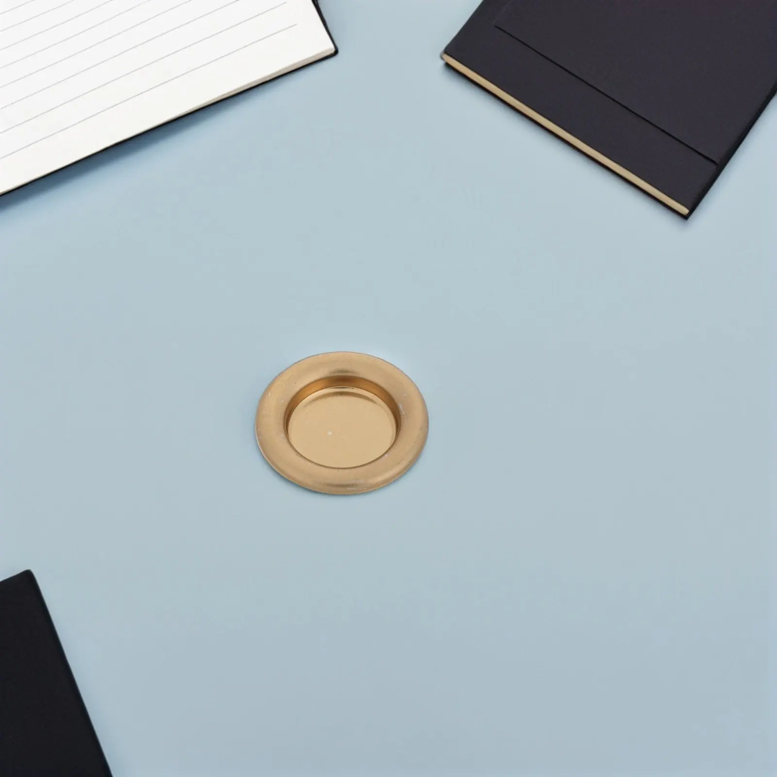 

50 шт. миниатюрных металлических подставок для конусных благовоний, поднос для обратного потока благовоний, круглая тарелка-горелка 1,2 дюйма для дома и офиса