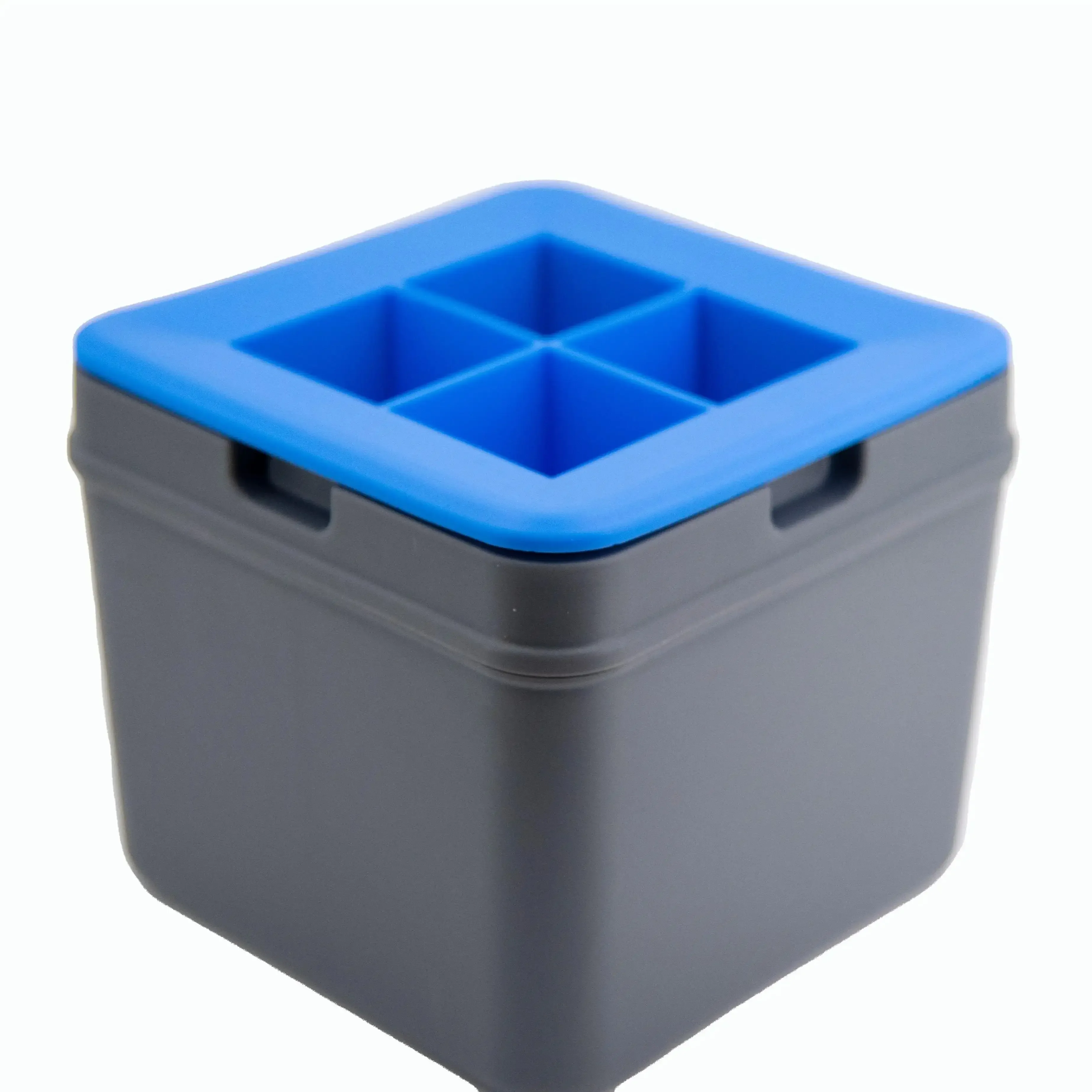 Jell-Cell Store Special Limited Edition, Blue Edition Silicone 4-compartment Square Clear Ice Cube Mould, Limited to 5 Pieces