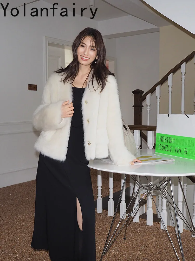 YOLANFAIRY Natural Sheep Shearling Jacket Women Real Fur Coat Elegant Short V-neck Genuine Leather Fur Coats Fashion Winter 2026