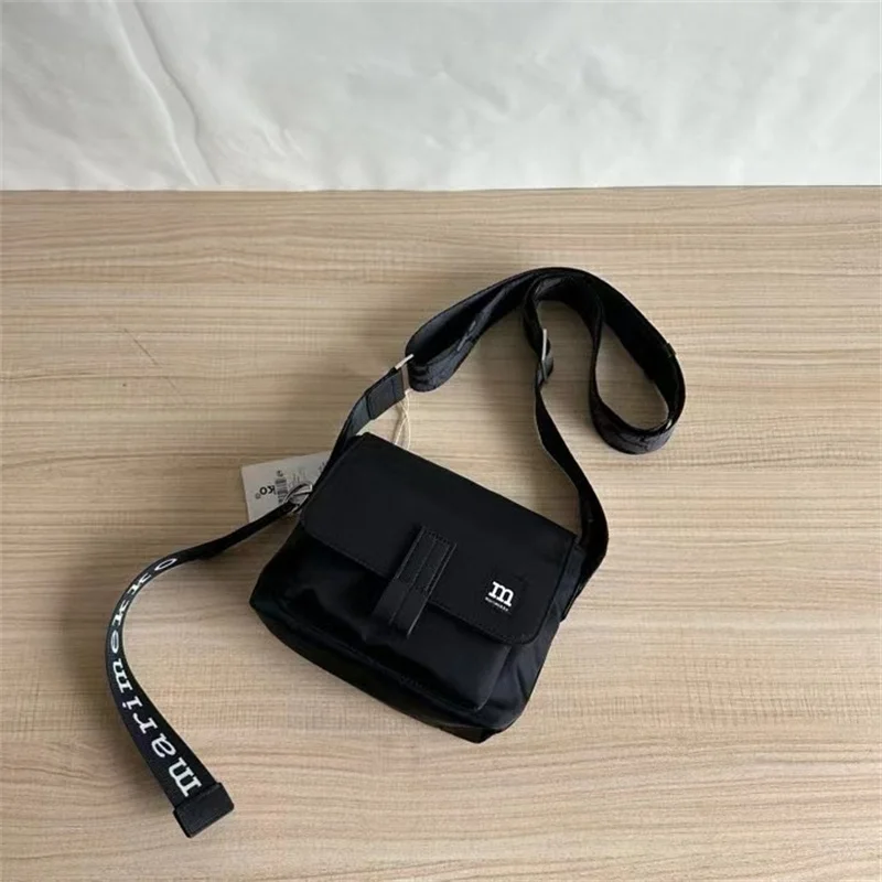 

Marmekko ex Bla Waterproof Nylon oulder Crossbody Bag Camera Bag Printed Letter Lightweight Casual Youth Magnetic Bule