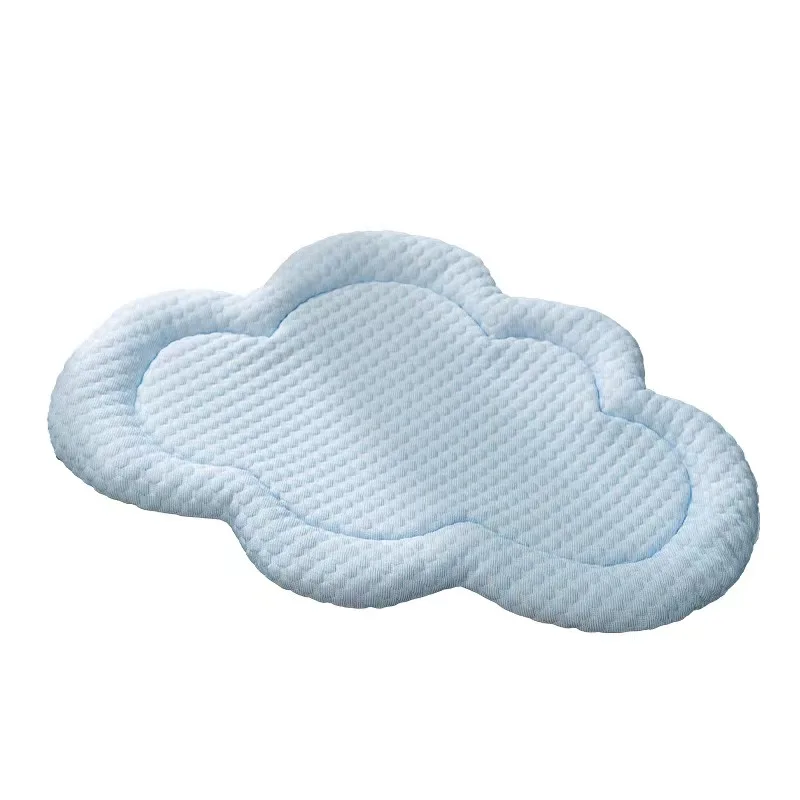 Summer Cooling Pet Cat Bed Cushion Ice Pad Dog Sleeping Cloud Shape Mat for Puppy Dogs Pet Kennel Top Quality Cool Blue Mat