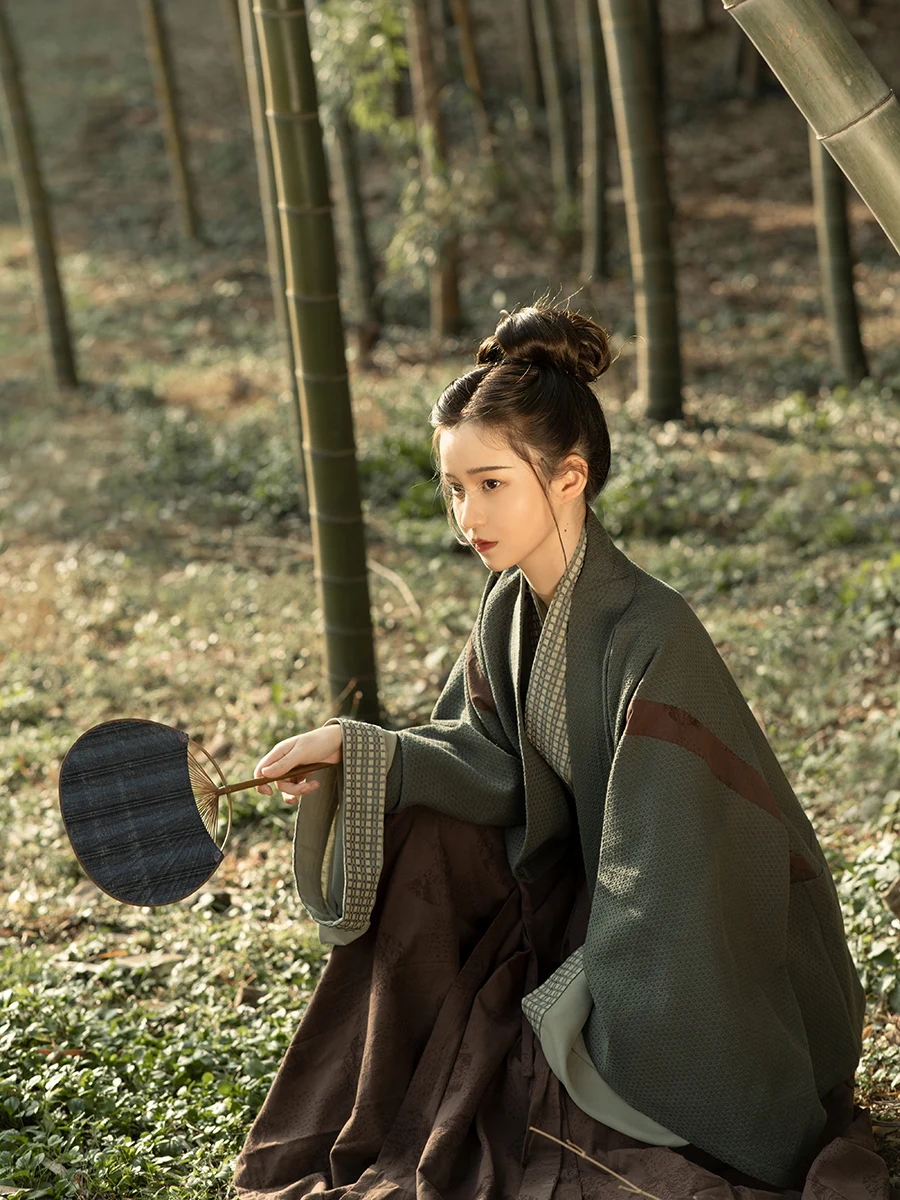 

Angyunle Dust Exposure Jin Dynas Hanfu Revival Юбка с перекрещенной талией и воротником в национальном стиле, оригинальная повседневная осенняя одежда...