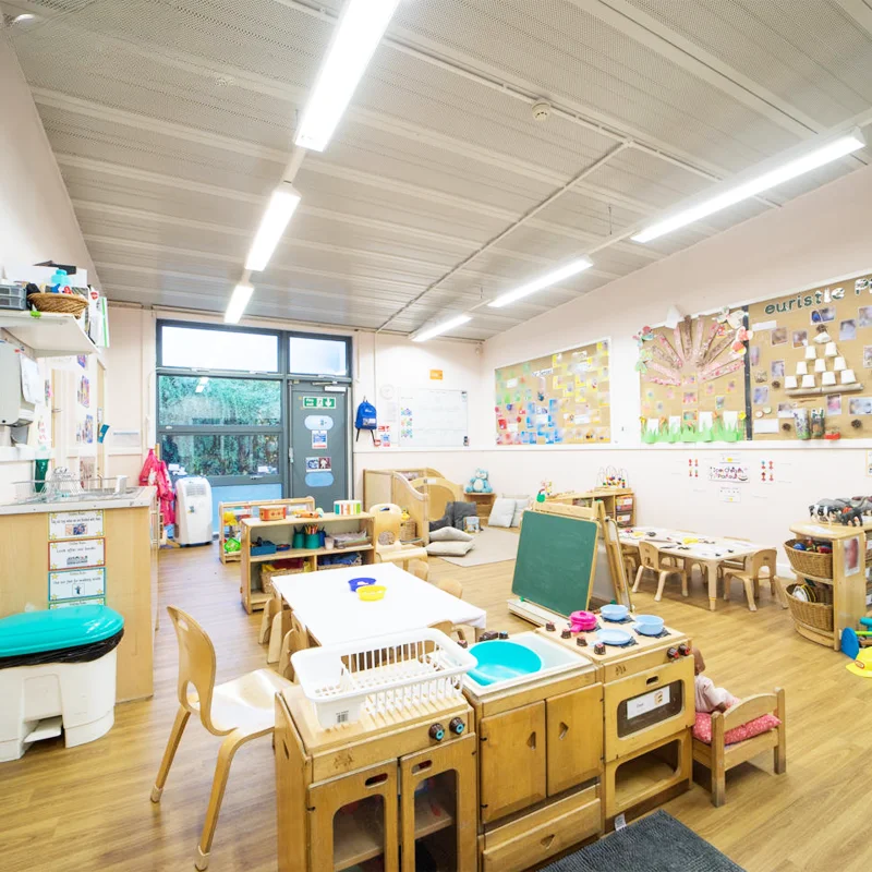 Montessori Classroom Layout Wooden Tables Chairs Cabinets Designs Children Early Learning Preschool Kindergarten Furniture