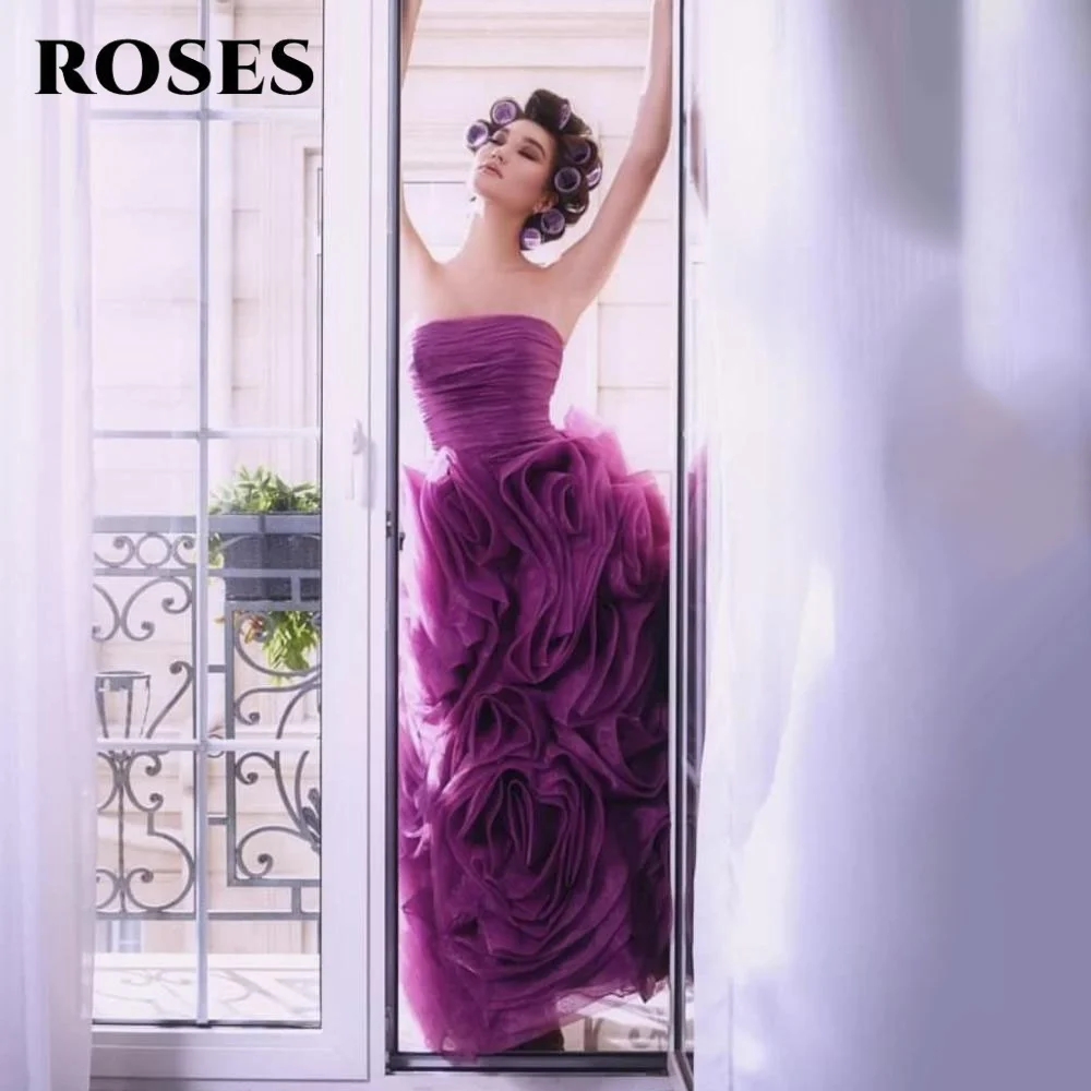 فستان حفلة موسيقية بدون حمالات من ROSES مع طيات من التل بدون أكمام للحفلات على شكل حرف a فستان حفلات متدرج للنساء مخصص