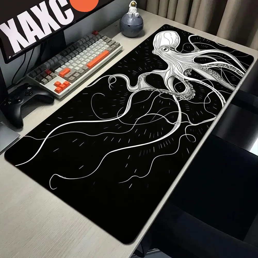 HYBXAXC Octopus Mouse Pad, Black and White Desk Pad, Minimalist Mouse Pad for Home Office or Gaming Setup