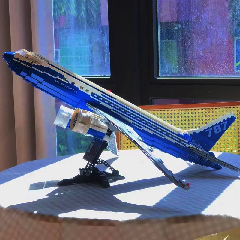 

Ideas The Boeing 787 Dreamliner Building Block Creative City Airliner Airplane Passenger Plane Bricks Toys For Kid Gift MOC