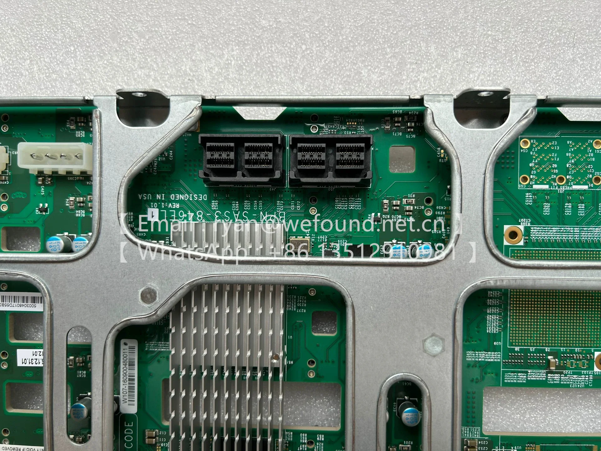 

BPN-SAS3-846EL1 4U объединительная плата с одним расширителем