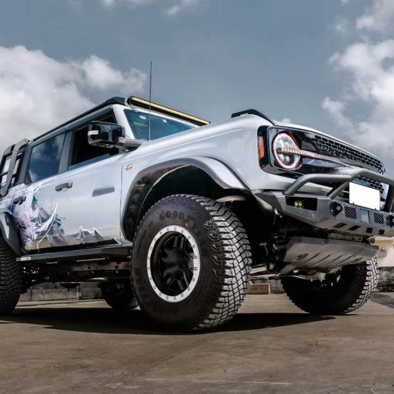 High Quality Manganese Steel Competitive Front Bumper Fit for Bronco Off‑road Bull Bar Heavy Duty Protection Bolt‑on