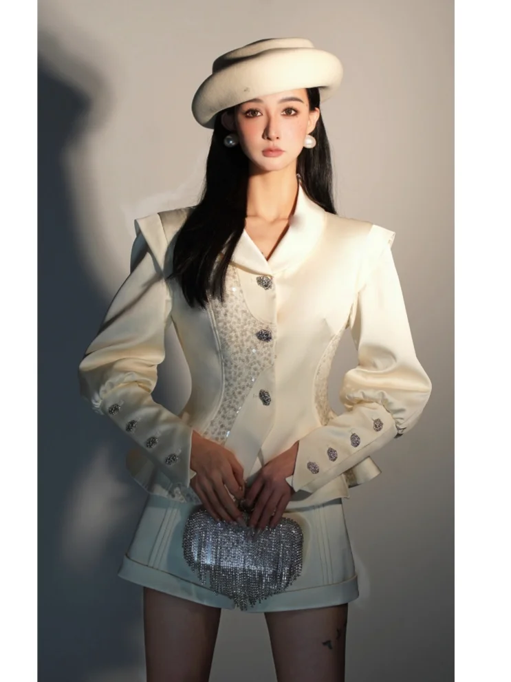 

Original Suit Set Trés Chic Ele Quali PITAO Plum Blossom Snow Girl Faionable Women's Set for Autumn 2023