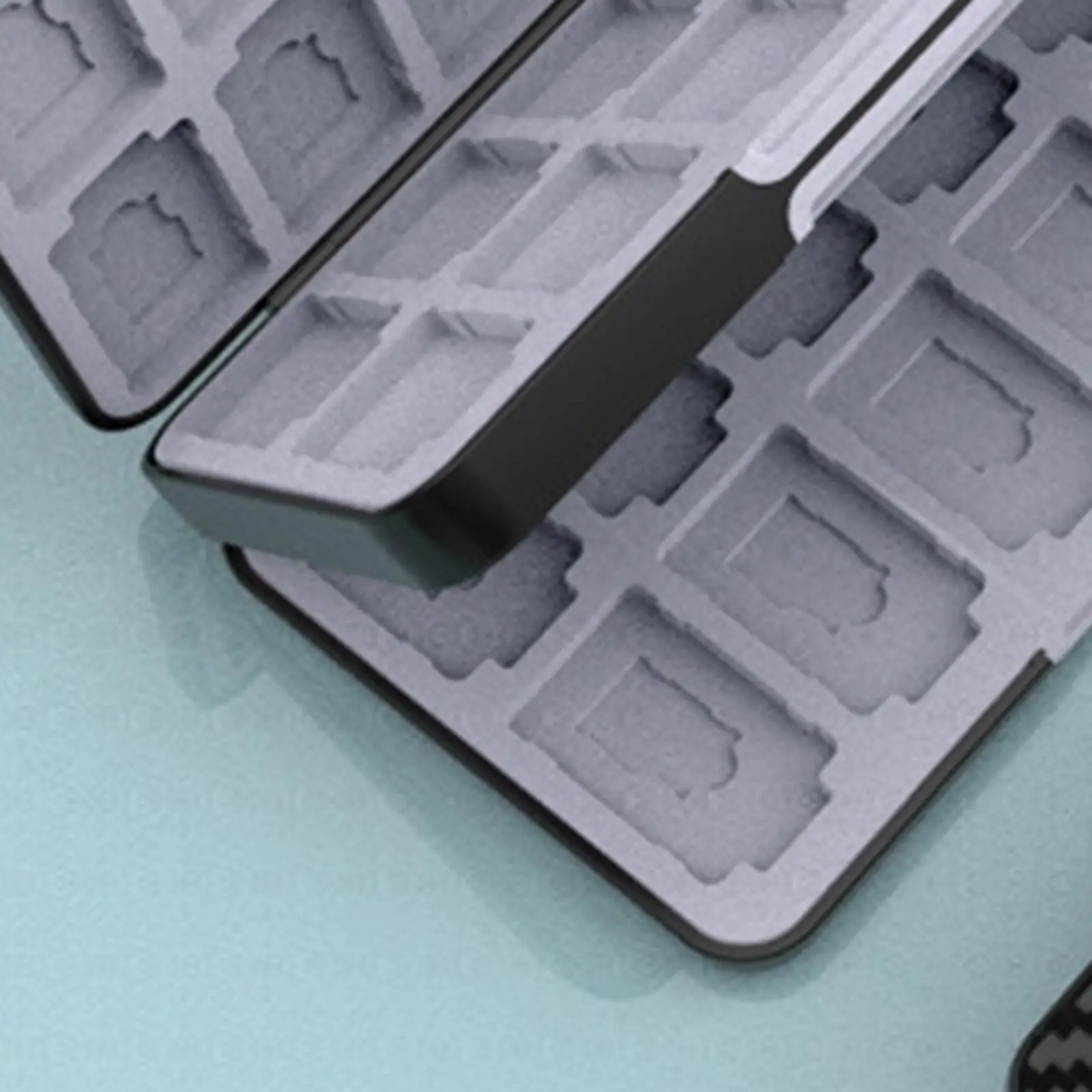 Game Card Case Dust Proof 24 Games Card Protective Hard Shell Multifunction